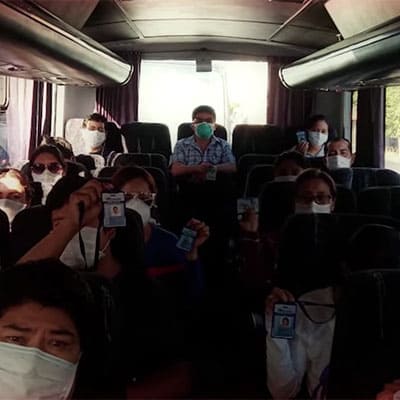 Hino pone a disposición un GB Bus para el traslado diario del personal médico de EsSalud